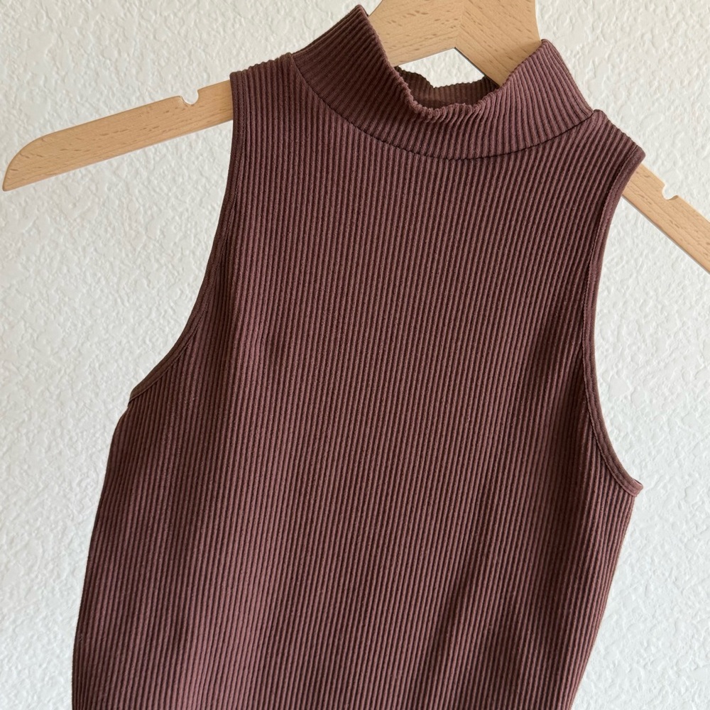 Zara Ribbed Bodysuit - Picture 2 of 4